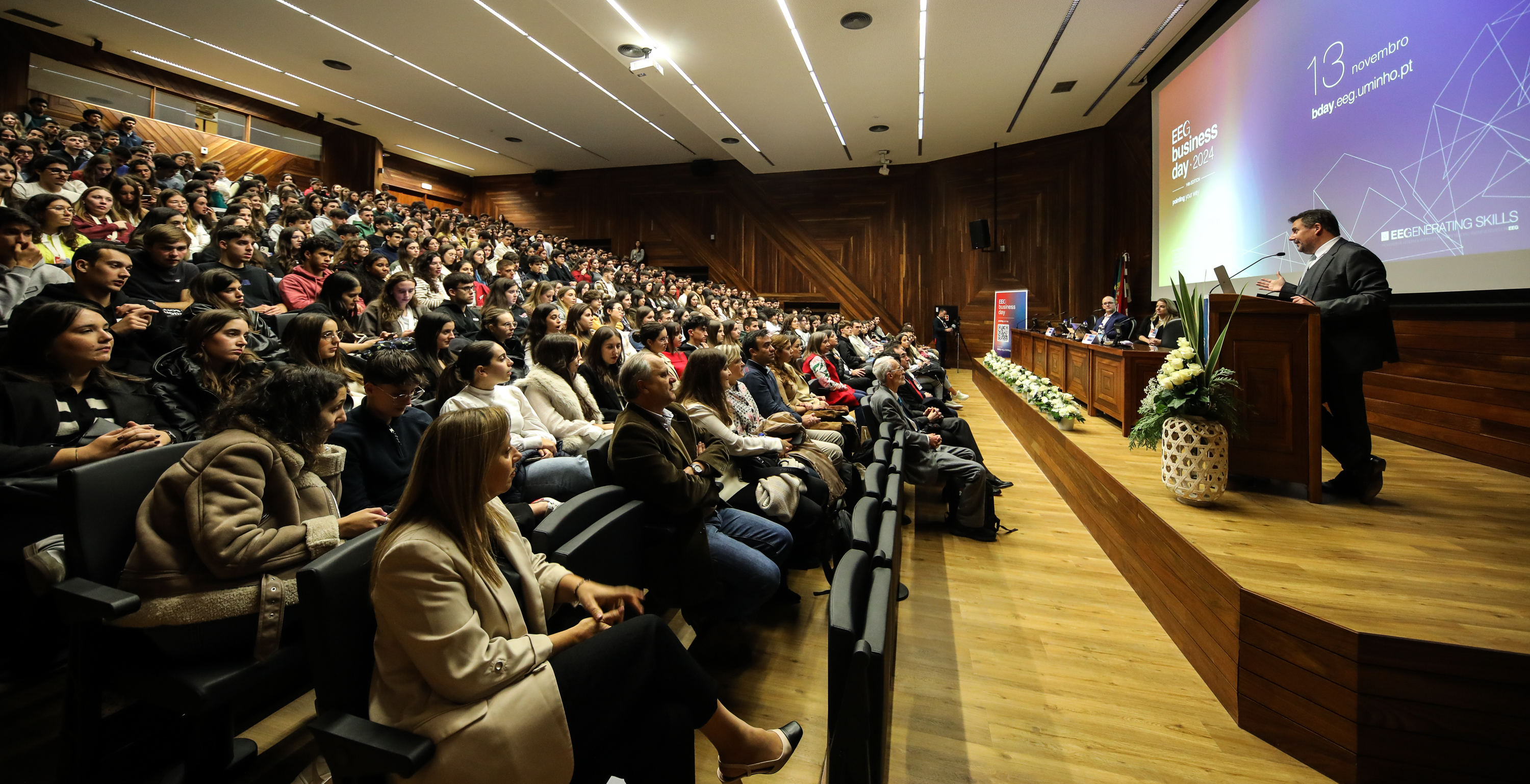 Thumbnail da galeria EEG Business Day